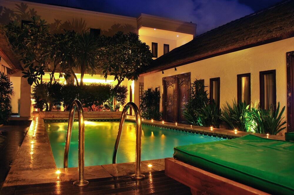 Coco De Heaven House Hotell Jimbaran Exteriör bild