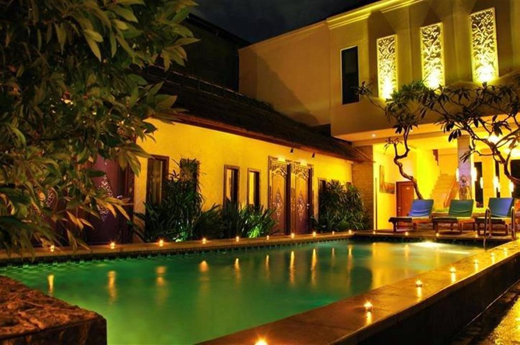 Coco De Heaven House Hotell Jimbaran Exteriör bild